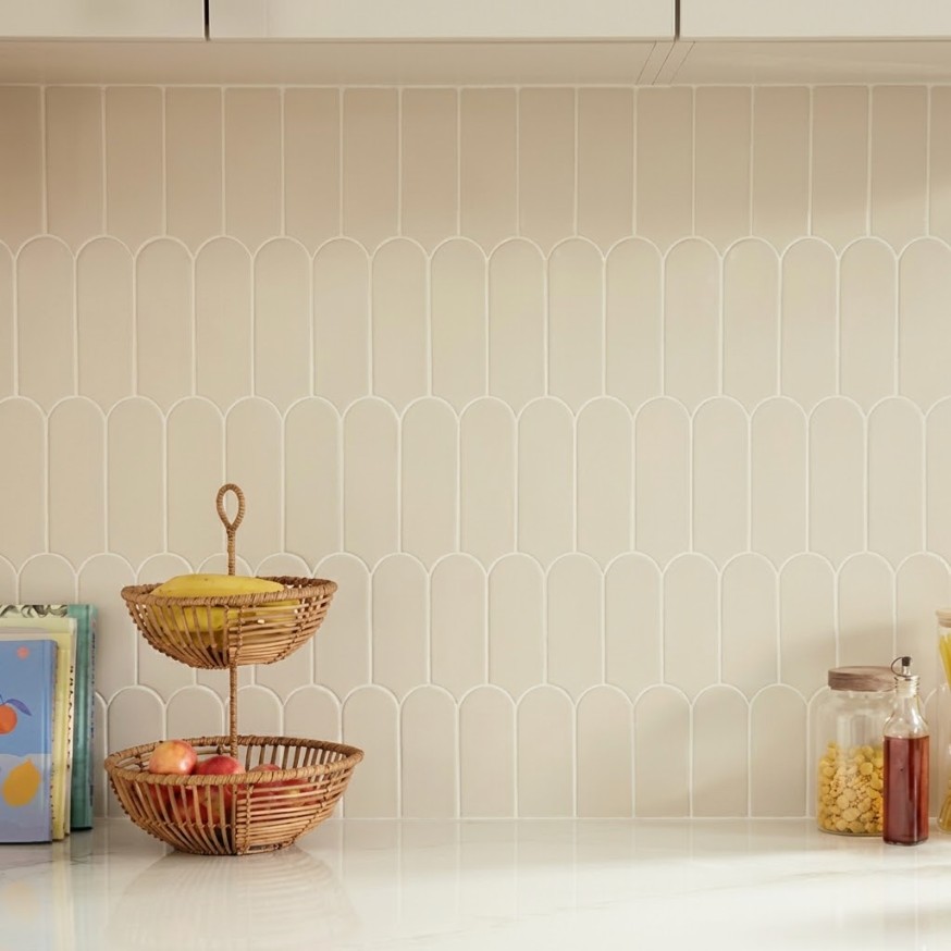 Kitchen backsplash with Shaw arched tile and fruit basket